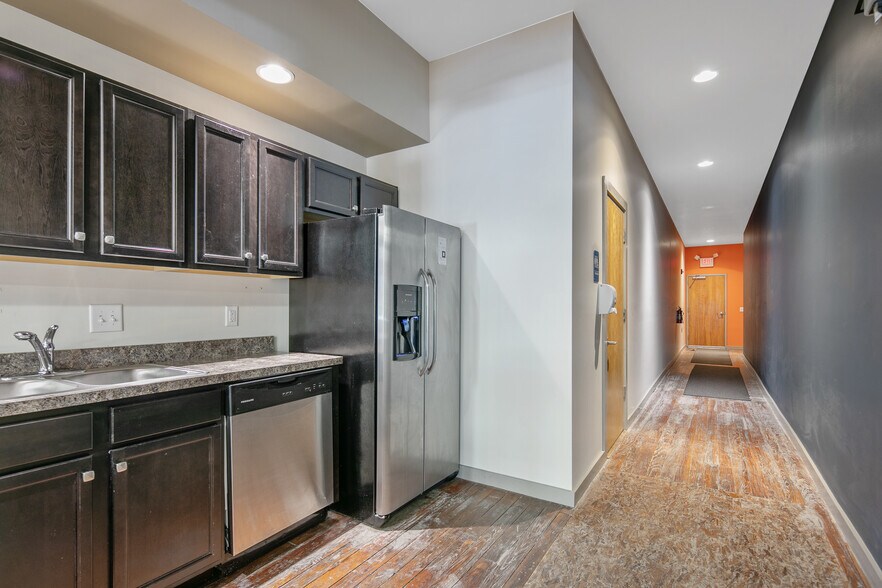 More Photos Of 159 Maxwell St, Fayetteville Office Residential For Sale