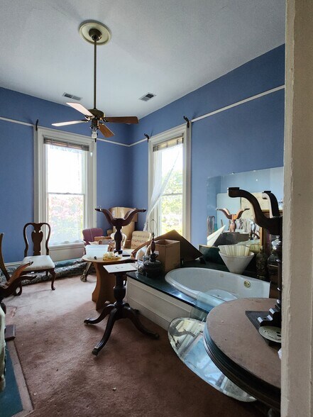 More Photos Of 1402 2nd Ave, Columbus Office For Sale