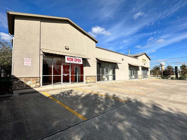 More Photos Of 900 W Jackson Ave, Pasadena Unknown For Lease