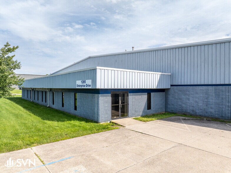 More Photos Of 1285 Enterprise Dr, Winchester Warehouse For Lease