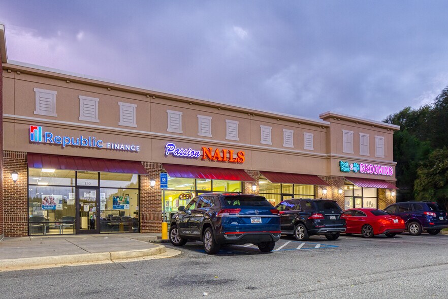 More Photos Of 6015 Watson Blvd, Warner Robins Unknown For Lease