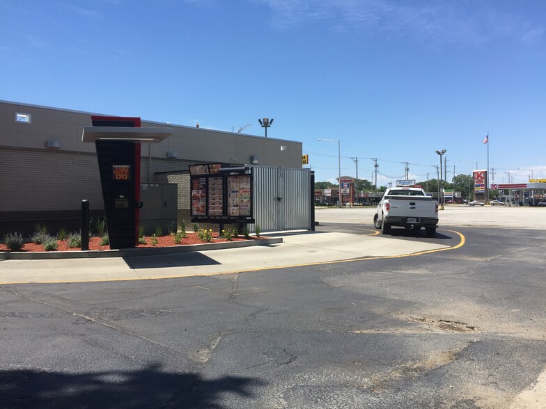 More Photos Of 1000 E Sibley Blvd, Dolton Unknown For Lease