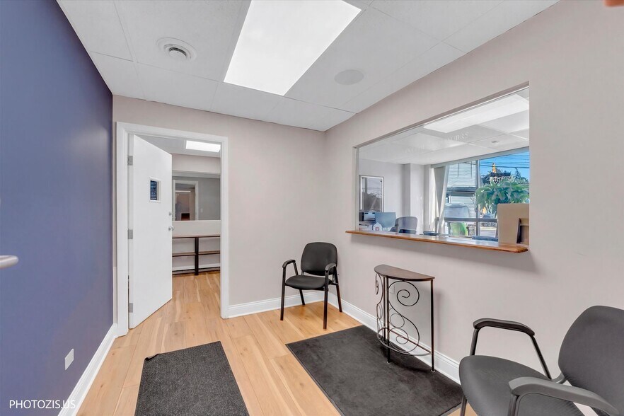 More Photos Of 5097 N Elston Ave, Chicago Medical For Sale
