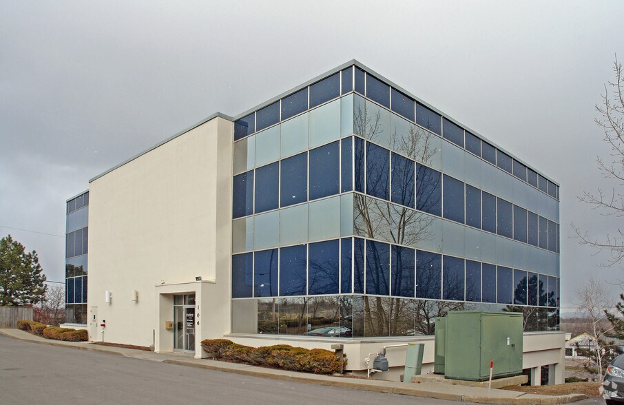 More Photos Of 106 Highpoint Ctr, Colchester Medical For Sale