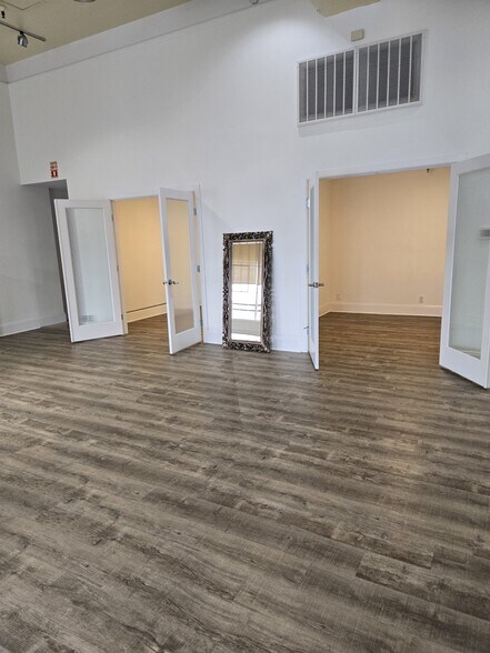 More Photos Of 5015-5025 Colorado Ave S, Seattle Warehouse For Lease