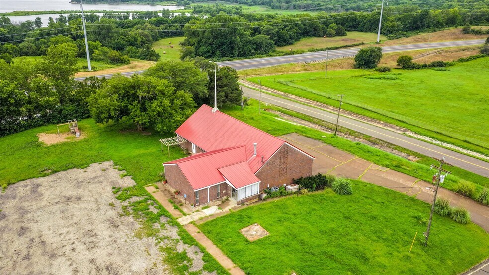 More Photos Of 105 Goldenrod Ave, Ozawkie Industrial For Sale