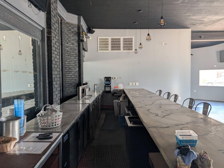 More Photos Of 121 Hazel Street, Newport Specialty For Sale