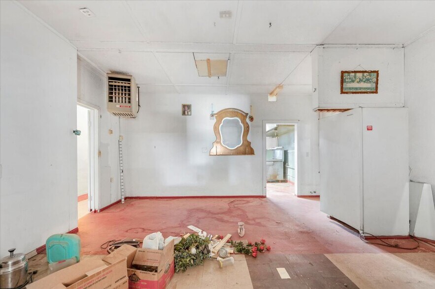 More Photos Of 624 Park Blvd, Orange Cove General Retail For Sale