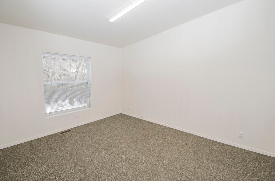 More Photos Of 6885 Bauman St, Bonners Ferry Office Residential For Sale