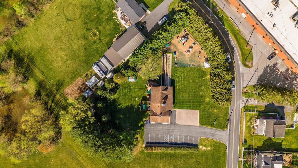 More Photos Of 5529 Adamstown Rd, Adamstown Schools For Sale