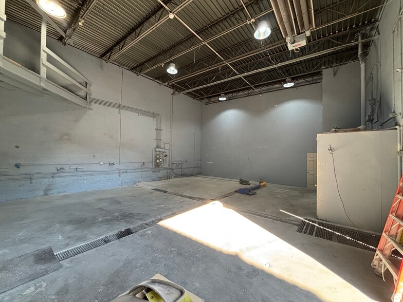 More Photos Of 103 Montgomery Ave, Irvington Warehouse For Sale