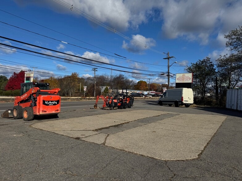 More Photos Of 924 Boston Providence Tpke, Norwood General Retail For Sale