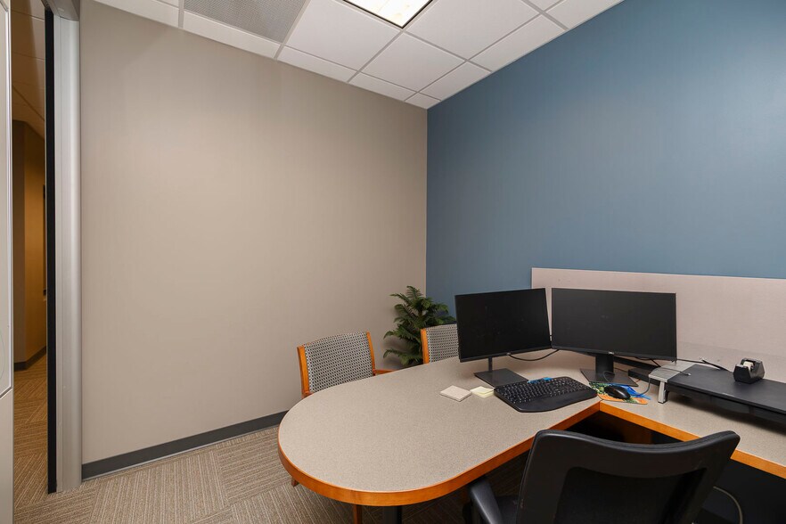 More Photos Of 13203 W 21st Ct N, Wichita Office For Sale