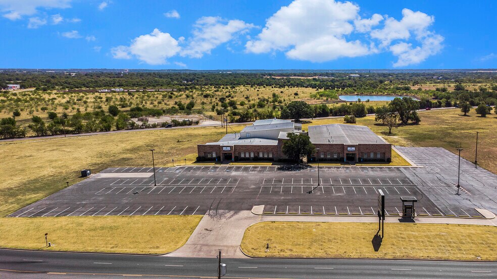 More Photos Of 1014 N Nolan River Rd, Cleburne Medical For Sale