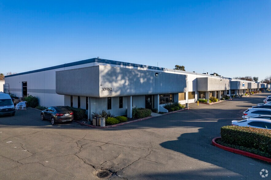More Photos Of 1495-1497 Zephyr Ave, Hayward Unknown For Lease