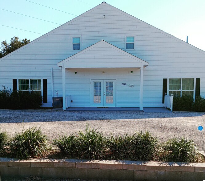 Primary Photo Of 44537 Old Houston Hwy, Hempstead Apartments For Sale