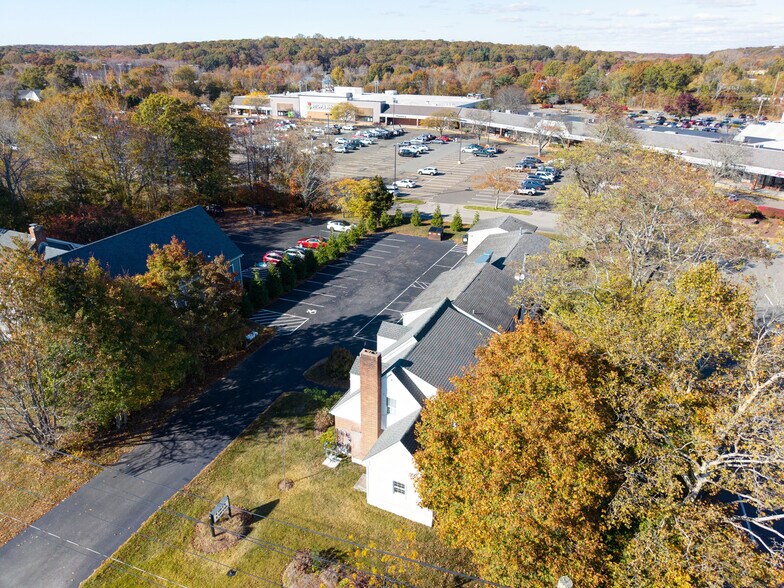 More Photos Of 93 Elm St, Old Saybrook Restaurant For Sale