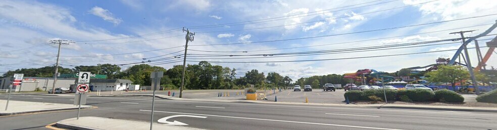 More Photos Of 3037 Cranberry Hwy, East Wareham Service Station For Lease