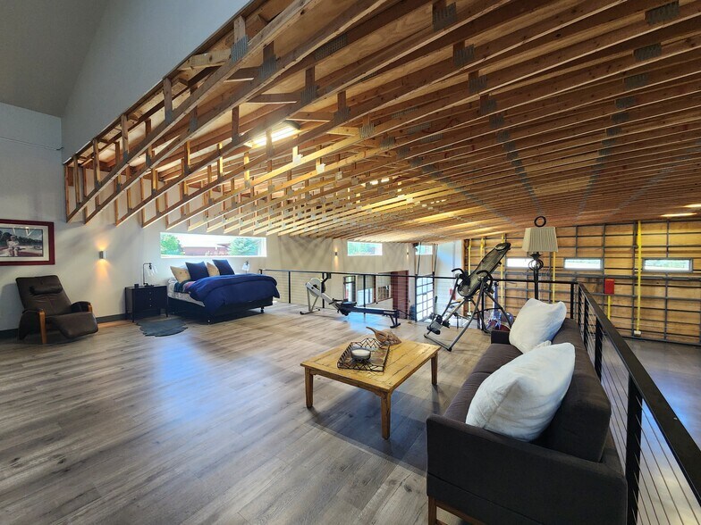 More Photos Of 872 Alpine Village Loop, Alpine Airplane Hangar For Sale