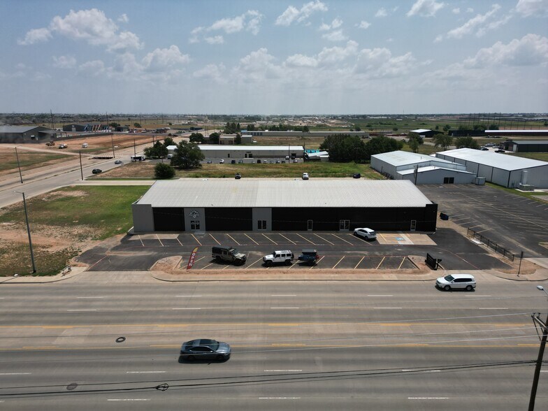 More Photos Of 11703 Indiana Ave, Lubbock Warehouse For Sale