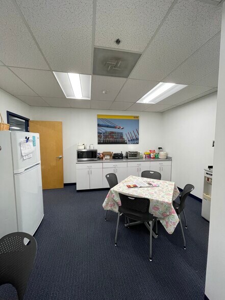 More Photos Of 150 Eastern Ave, Chelsea Light Distribution For Lease