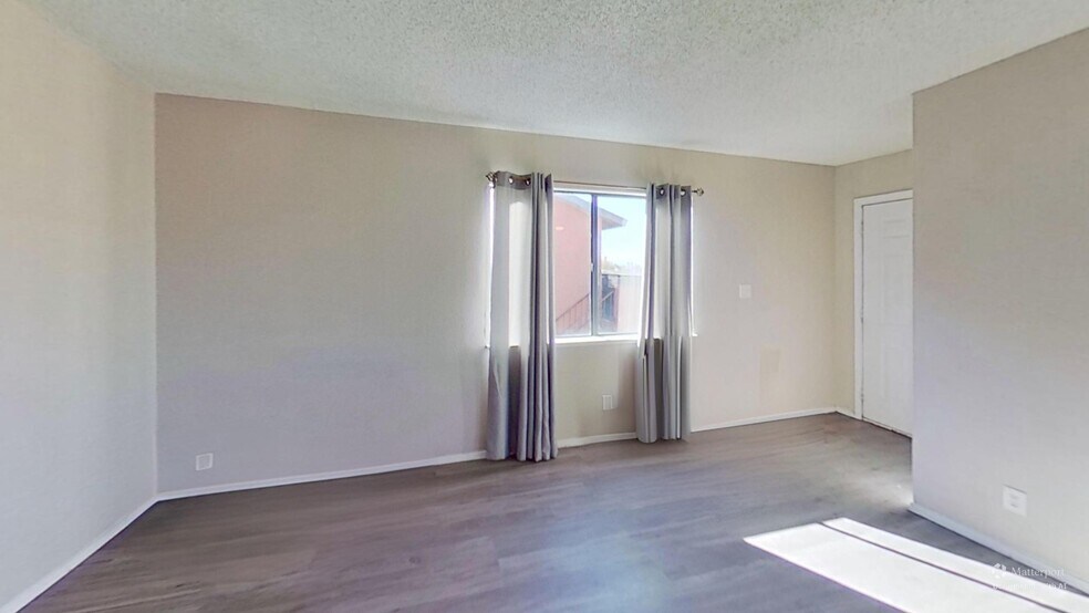 More Photos Of 2305 Exeter Dr, Las Vegas Apartments For Sale