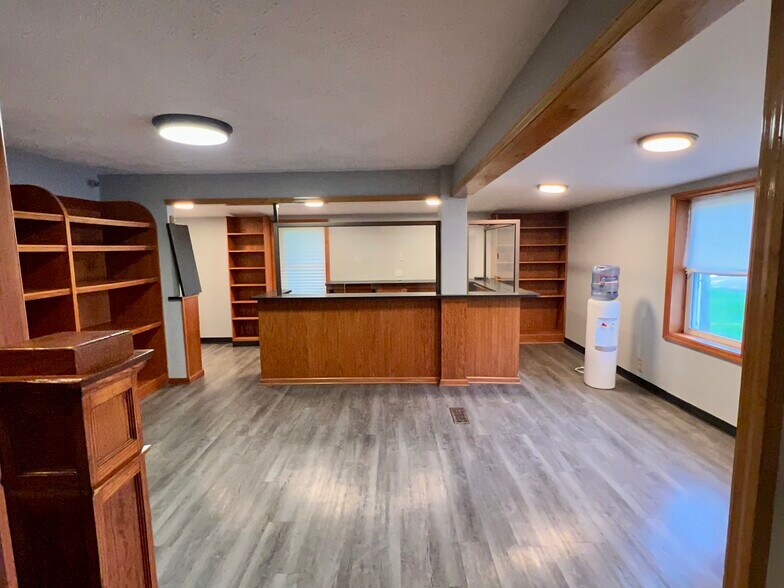 2825 Paris Green, Sauquoit, NY 13456 Office For Sale