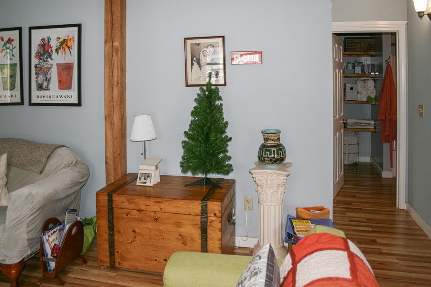 More Photos Of 40 Highland St, Ashland Apartments For Sale