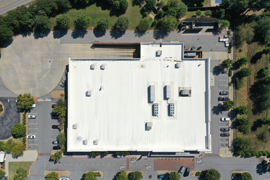 More Photos Of 680 Old Greenville Hwy, Clemson Supermarket For Sale