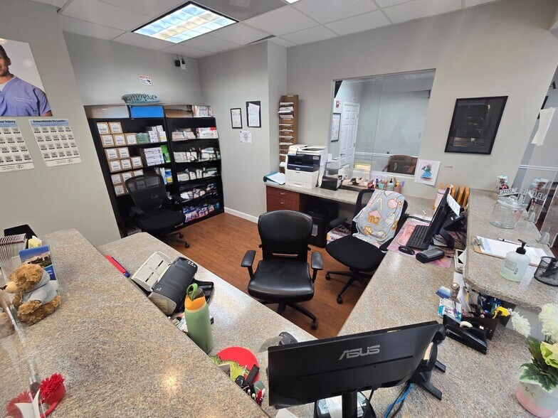 More Photos Of 201-209 SW 84th Ave, Plantation Medical For Lease