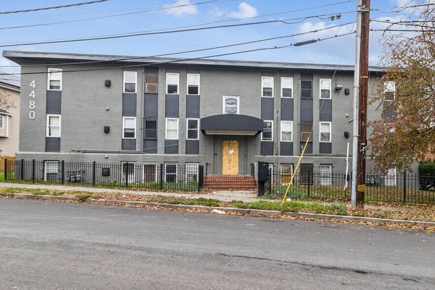 More Photos Of 4559-4569 Benning Rd SE, Washington Apartments For Sale