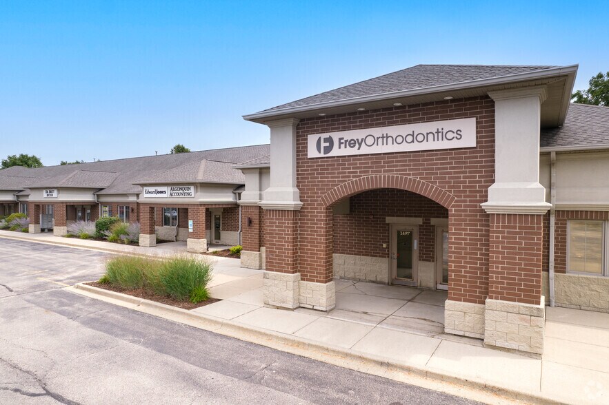 More Photos Of 1491 Merchant Dr, Algonquin Medical For Sale