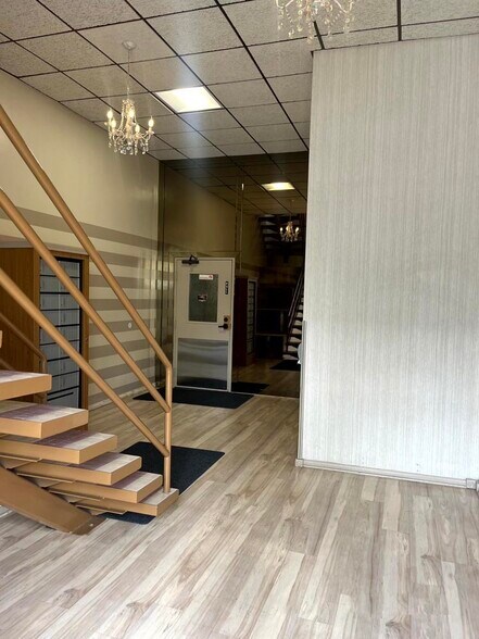 More Photos Of 14900 Ventura Blvd, Sherman Oaks Office For Lease