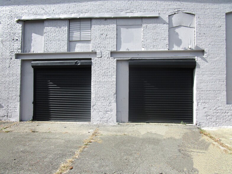 More Photos Of 392 N Montgomery St, Newburgh Manufacturing For Lease