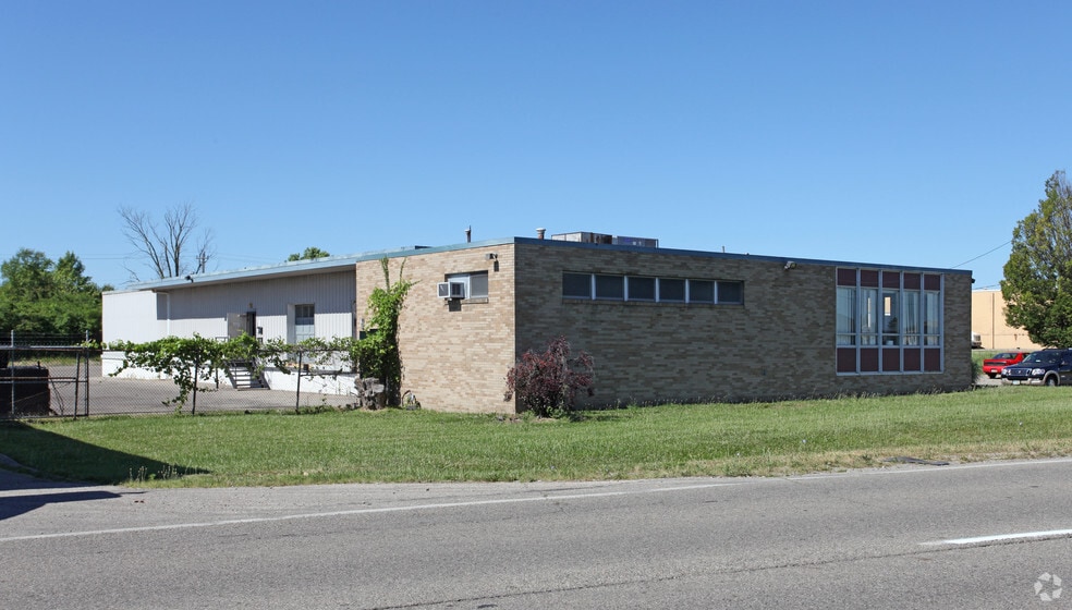Primary Photo Of 3035 Symmes Rd, Hamilton Warehouse For Sale