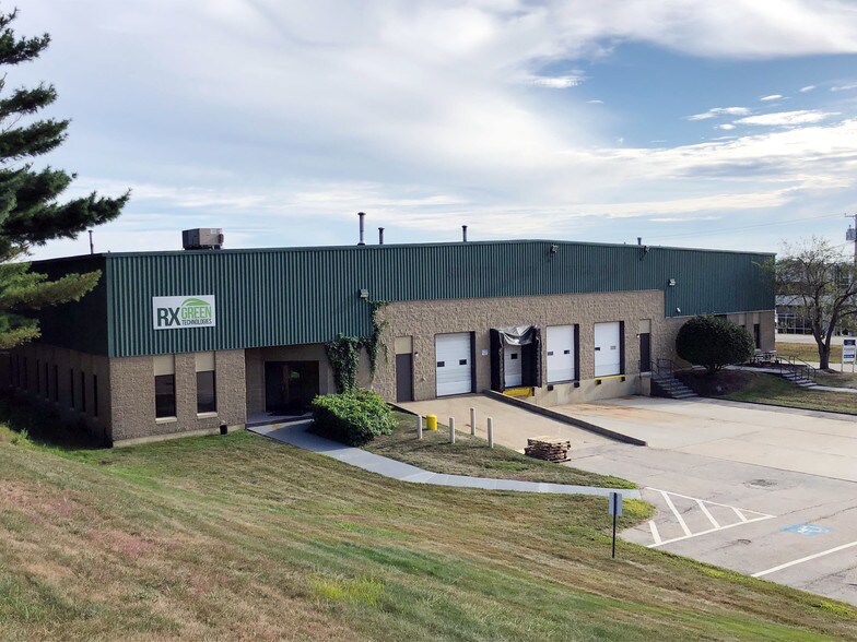 More Photos Of 15-17 Tinker Ave, Londonderry Warehouse For Lease