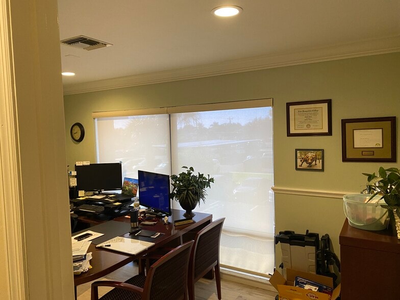 More Photos Of 923 Del Prado Blvd S, Cape Coral Medical For Lease