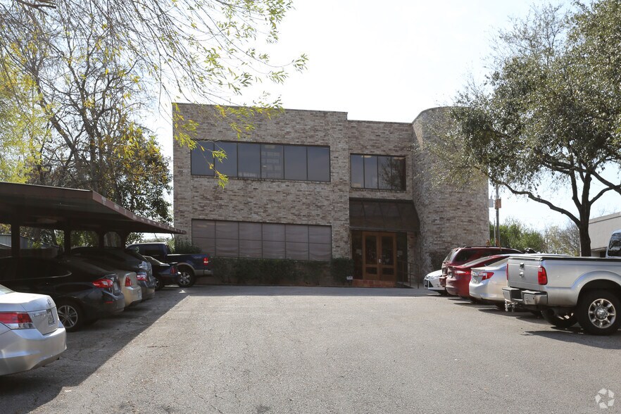 Primary Photo Of 518 E Ramsey Rd, San Antonio Medical For Lease