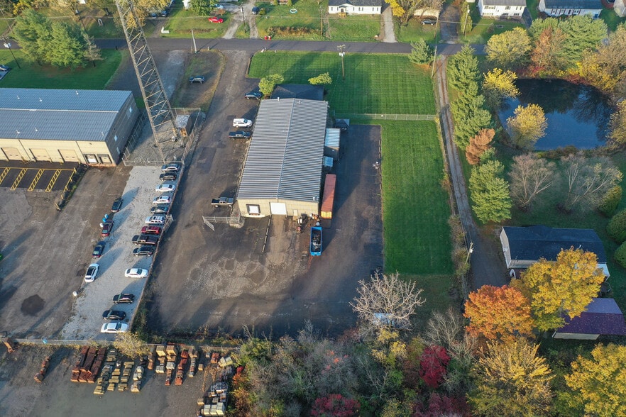 More Photos Of 3822 Victory Ave, Louisville Warehouse For Lease