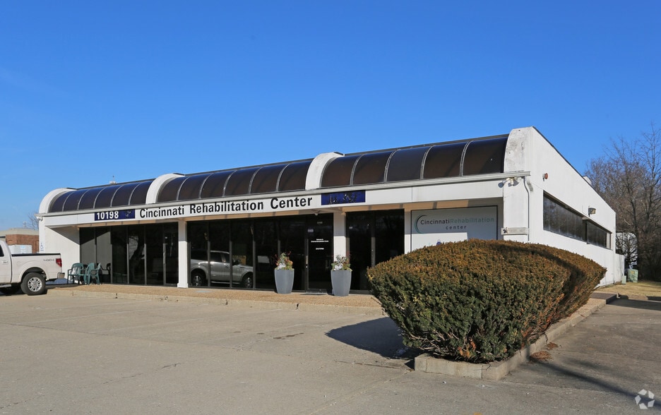 More Photos Of 10190-10198 Springfield Pike, Cincinnati Medical For Sale