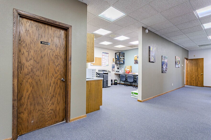More Photos Of 3205 Terrace Ct, Wausau Office For Sale