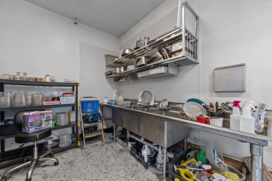 More Photos Of 39365 US Highway 264 E, Belhaven General Retail For Sale