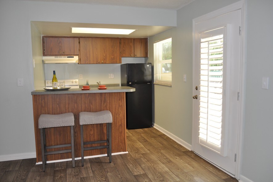 More Photos Of 521 S Osceola Ave, Orlando Apartments For Sale