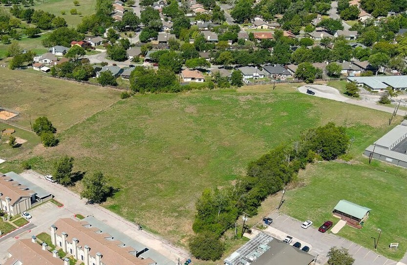 More Photos Of 215 Commercial dr, Taylor Land For Sale