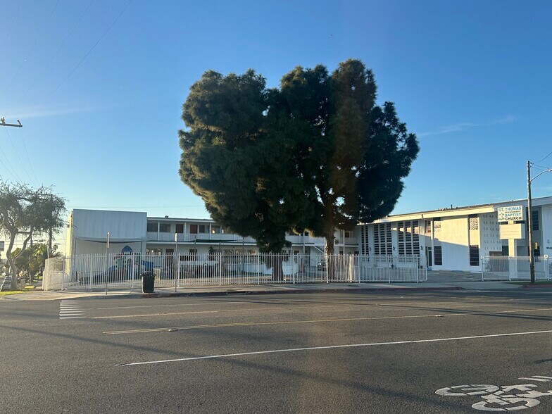 Primary Photo Of 10963 S Western Ave, Los Angeles Religious Facility For Lease