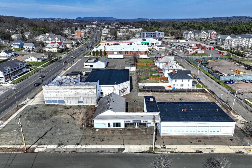 More Photos Of , Hamden General Retail For Sale