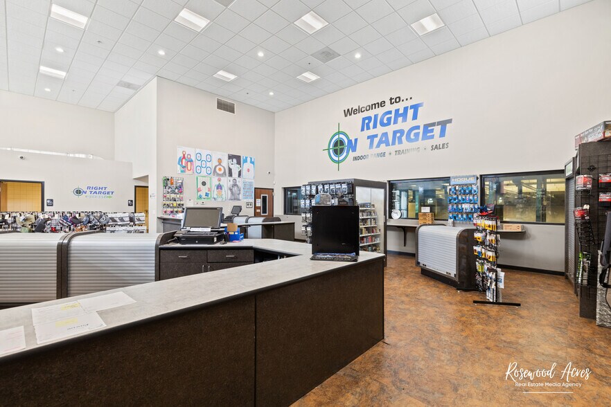 More Photos Of 233 Mooney Dr, Bourbonnais Specialty For Sale