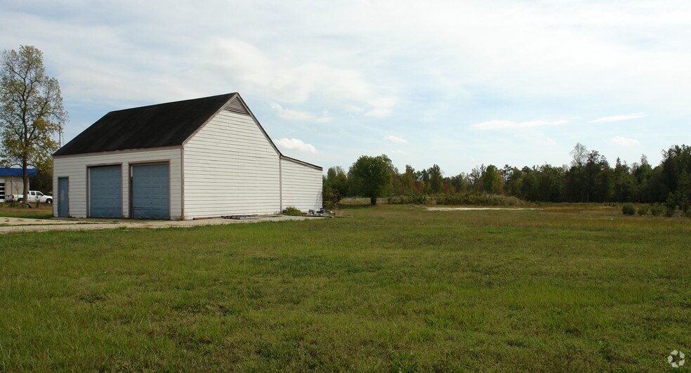 More Photos Of 503 S Main St, Rolesville Land For Lease