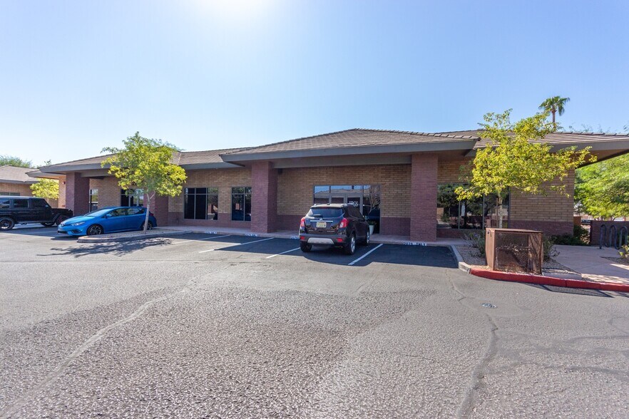 More Photos Of 2075 S Cottonwood Dr, Tempe Medical For Sale