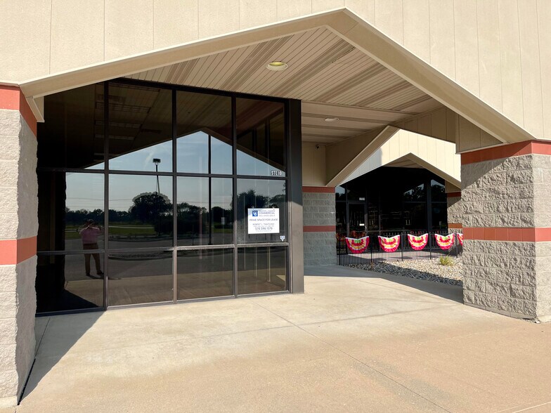 More Photos Of 655 County Road 17, Elkhart Unknown For Lease